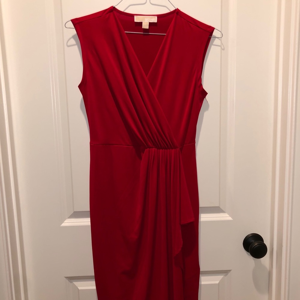 Red Dress - Picture 6 of 7